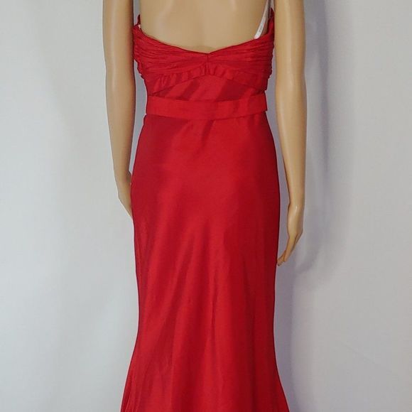New Gigi Mermaid Style Formal Evening Gown in Red - Picture 3 of 4
